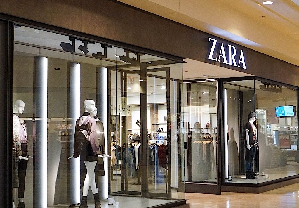 Aventura Mall - It's here! Shop chic styles all holiday season at ZARA now  open at the new wing!